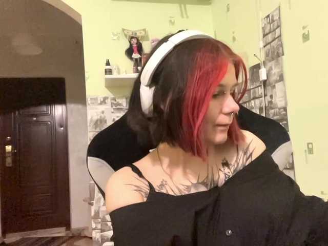 SIMONA-CHARON's BongaCams show and profile