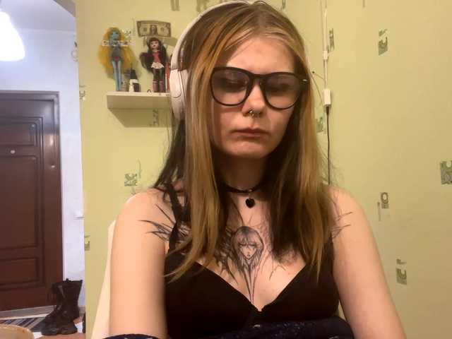 SIMONA-CHARON's BongaCams show and profile
