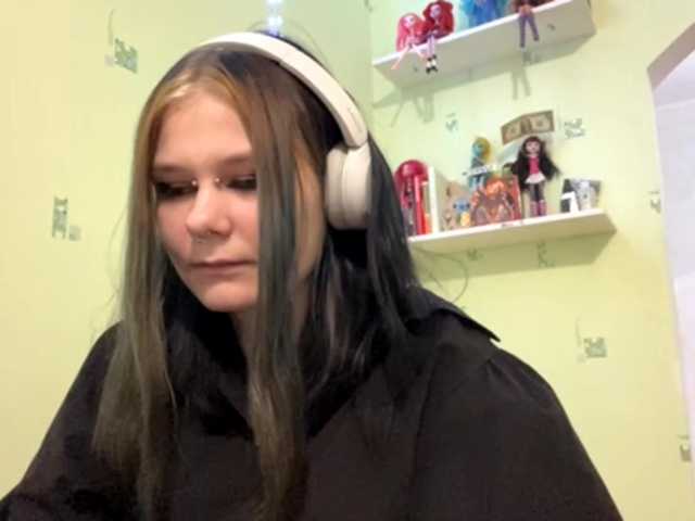 SIMONA-CHARON's BongaCams show and profile