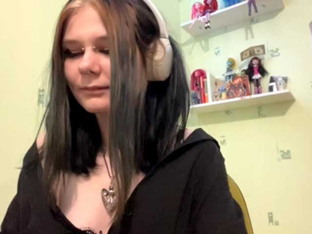 SIMONA-CHARON's BongaCams show and profile