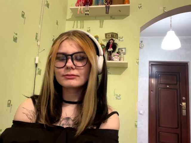 SIMONA-CHARON's Thumb Image