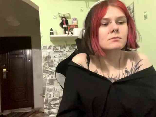 katiecutie