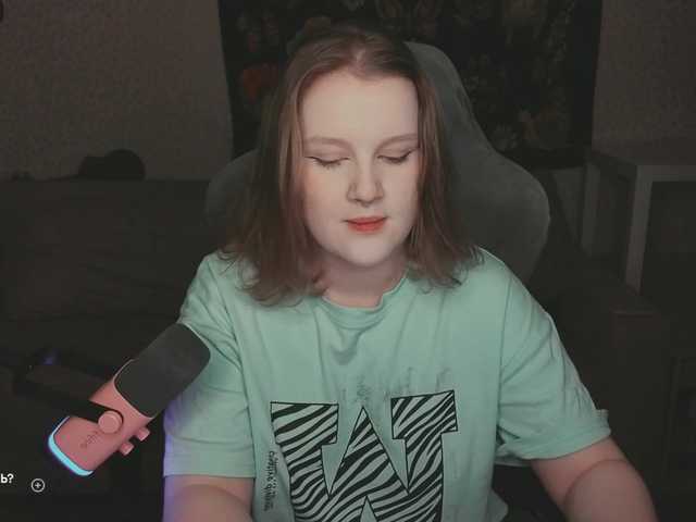 OliviaBlade webcam bongacams model stream image