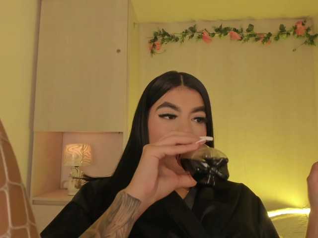 ShirleyJones's BongaCams show and profile