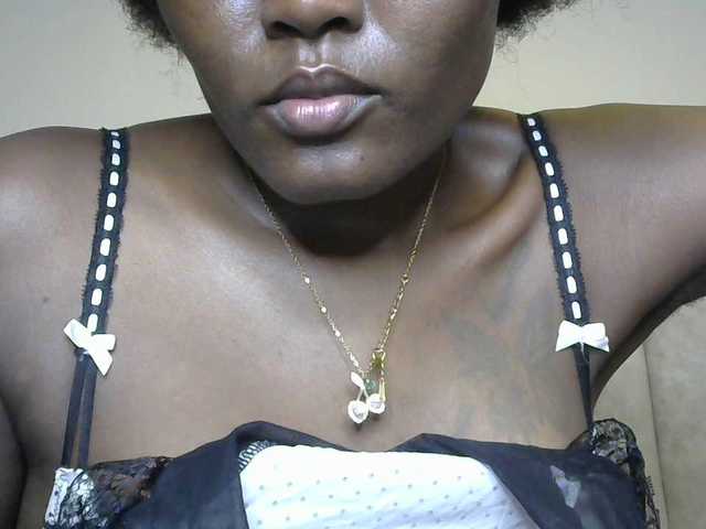 MellaninSasha's BongaCams show and profile