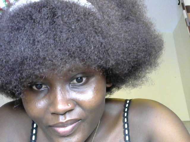 MellaninSasha Live Cam on BongaCams