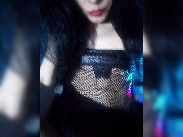 Ellis-3's BongaCams show and profile