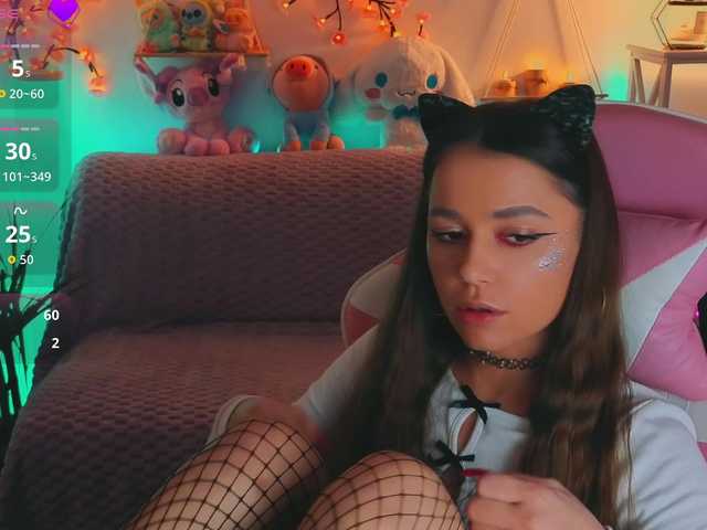 стрип от MaybeBabeTV