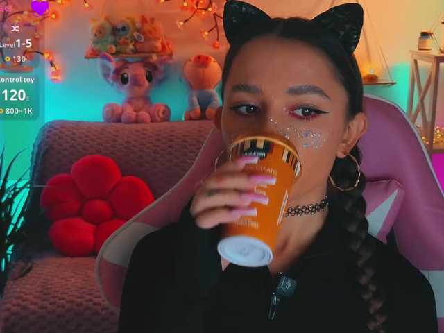 MaybeBabeTV's BongaCams show and profile