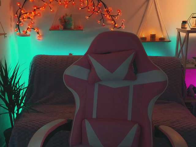 MaybeBabeTV's BongaCams show and profile