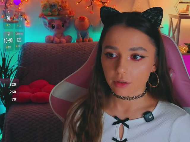 в попе у MaybeBabeTV