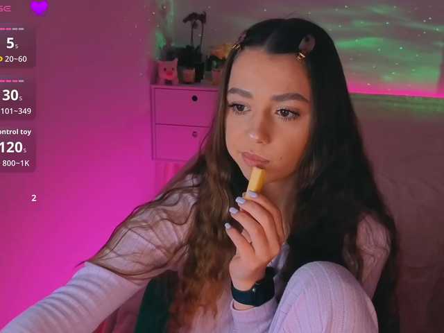 MaybeBabeTV's BongaCams show and profile