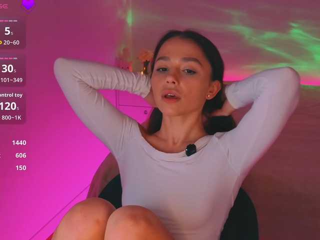 MaybeBabeTV's BongaCams show and profile