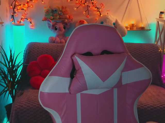 MaybeBabeTV's BongaCams show and profile