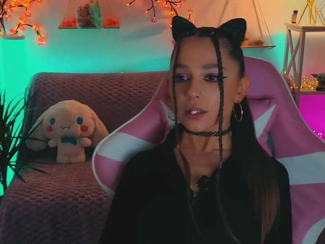 MaybeBabeTV's BongaCams show and profile