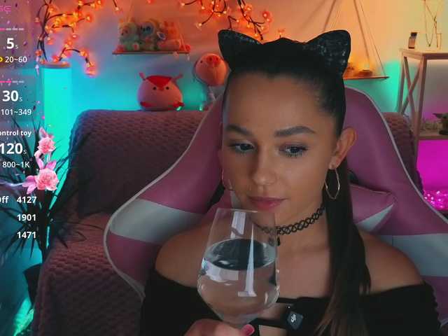 MaybeBabeTV's Thumb Image