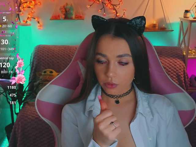 MaybeBabeTV's BongaCams show and profile