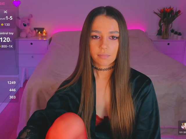 видео MaybeBabeTV