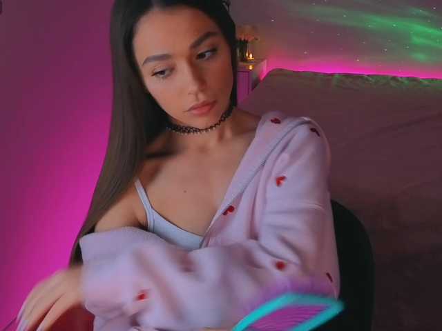 MaybeBabeTV's BongaCams show and profile