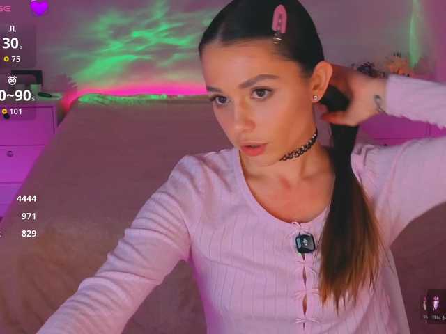 MaybeBabeTV's BongaCams show and profile