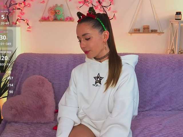 MaybeBabeTV live cam