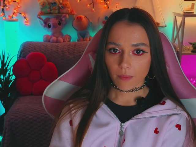 MaybeBabeTV's BongaCams show and profile