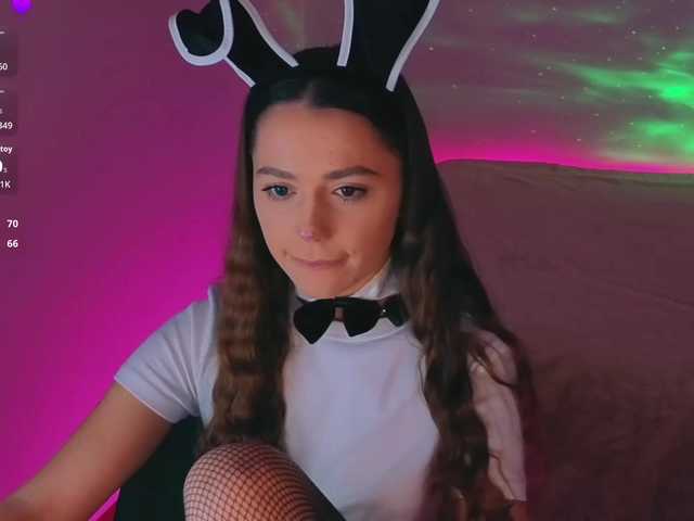 MaybeBabeTV's BongaCams show and profile