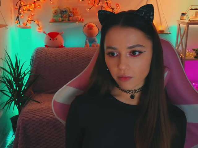 MaybeBabeTV's BongaCams show and profile