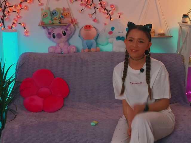 MaybeBabeTV's BongaCams show and profile