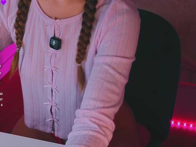 MaybeBabeTV's BongaCams show and profile