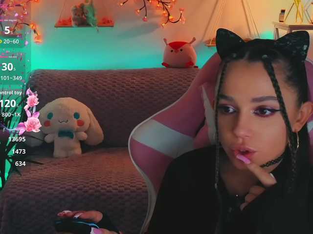 MaybeBabeTV's BongaCams show and profile