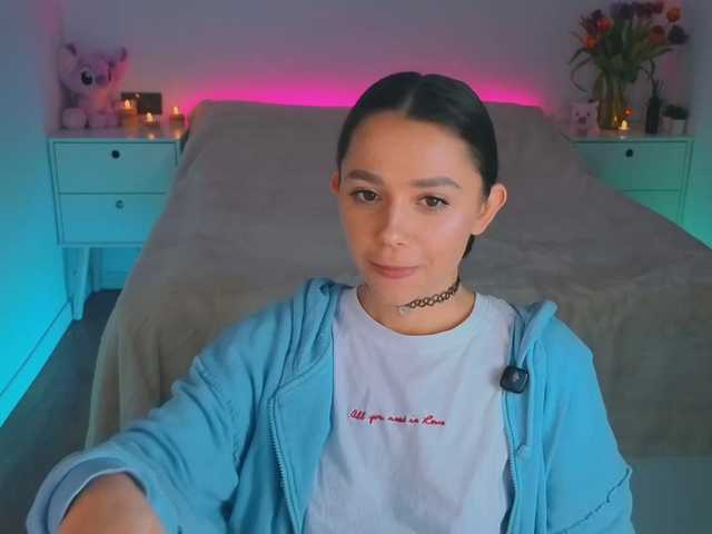 MaybeBabeTV's BongaCams show and profile