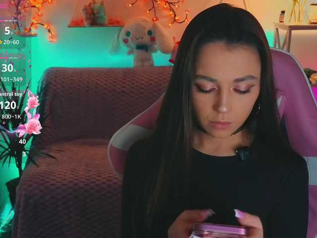 MaybeBabeTV's BongaCams show and profile