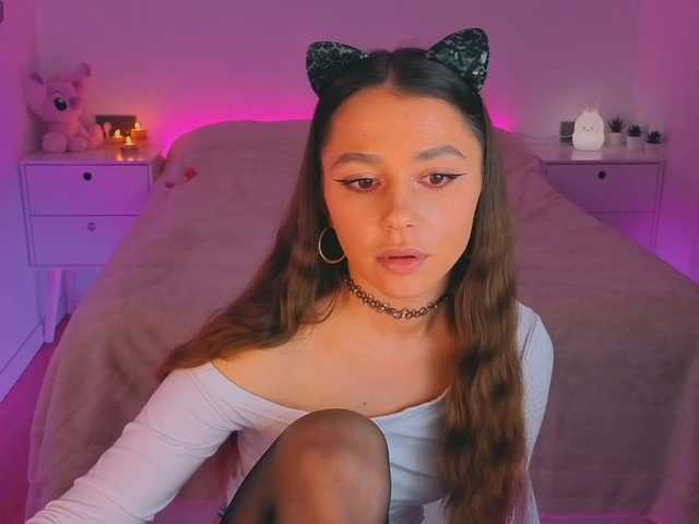 MaybeBabeTV's BongaCams show and profile