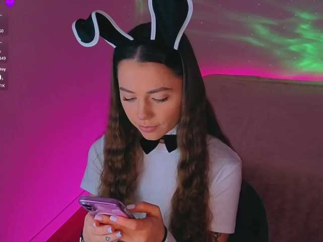 MaybeBabeTV's BongaCams show and profile