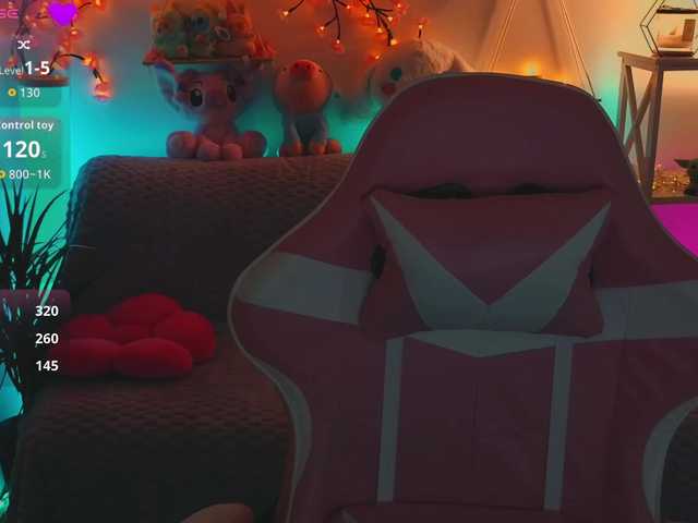 видео MaybeBabeTV