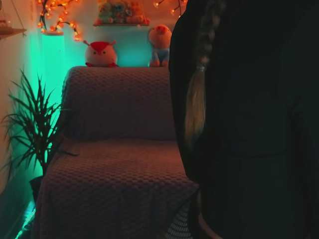 модель MaybeBabeTV