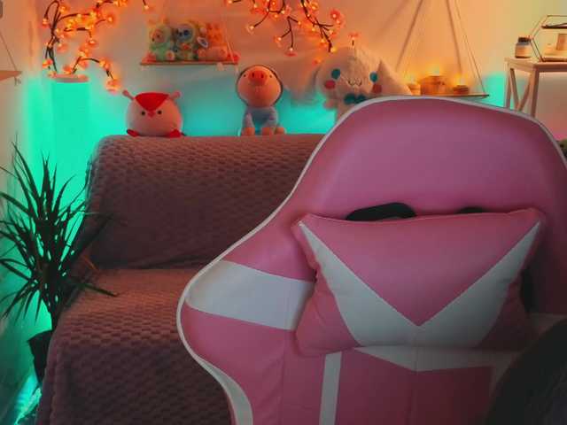 MaybeBabeTV's BongaCams show and profile