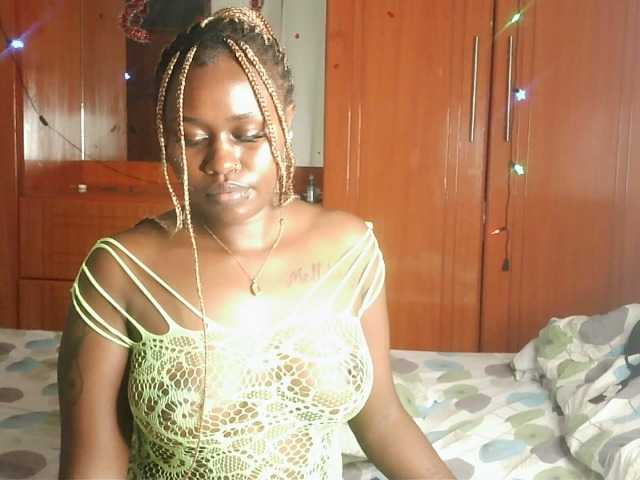 Mellifluous's BongaCams show and profile