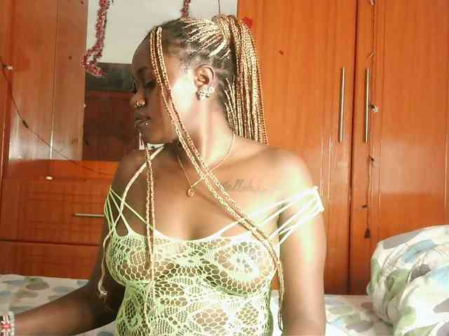 Mellifluous Live Webcam on BongaCams