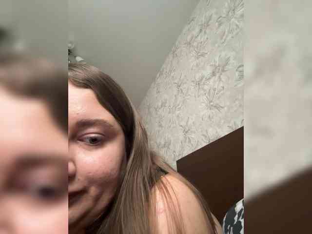 LinkaMaliiinkaa webcam