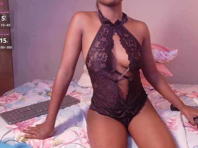 cutielittleebonyy's BongaCams show and profile