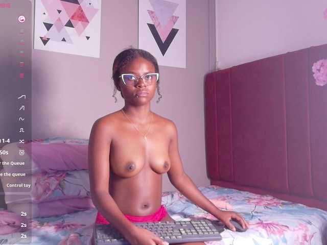 cutielittleebonyy's BongaCams show and profile