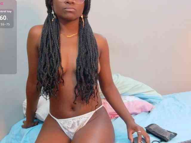 cutielittleebonyy webcam