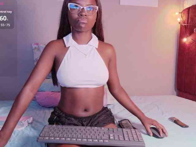 cutielittleebonyy webcam