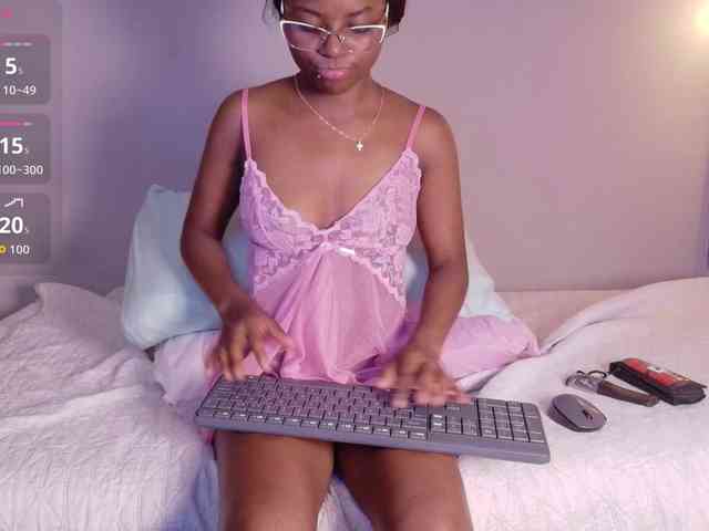 cutielittleebonyy webcam