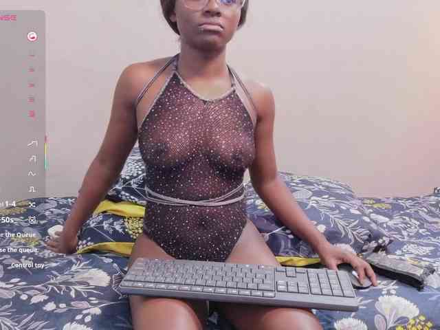 cutielittleebonyy webcam