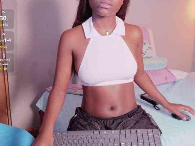 cutielittleebonyy webcam