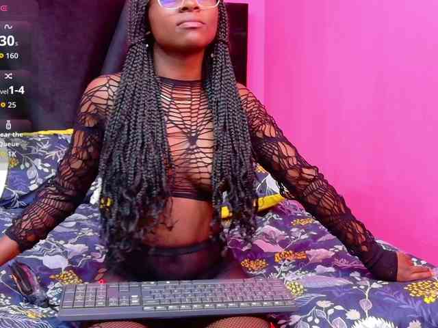 cutielittleebonyy cutielittleebonyy