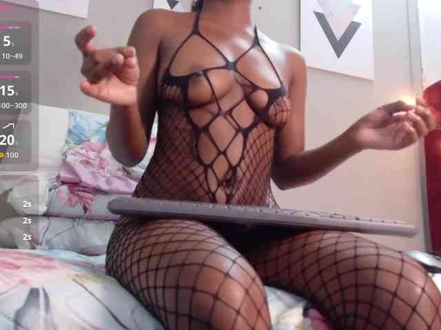 cutielittleebonyy webcam